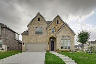 Building Photo - 2706 Grainger Dr