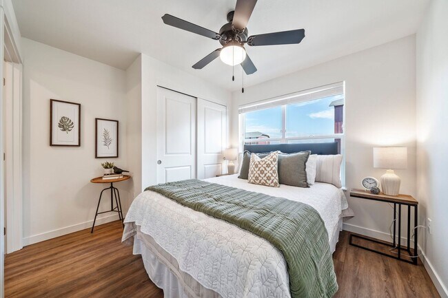Building Photo - Spring Into Savings: $500 Rent Credit & $5...