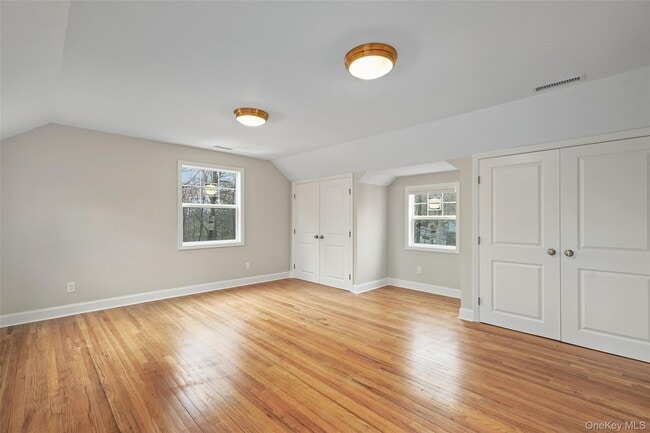 Building Photo - 790 Hardscrabble Rd