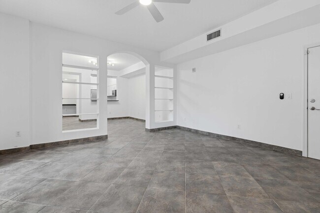 Building Photo - 233 S Federal Hwy