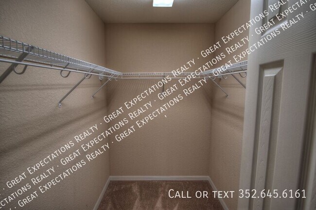 Building Photo - 11302 SW 62nd Cir