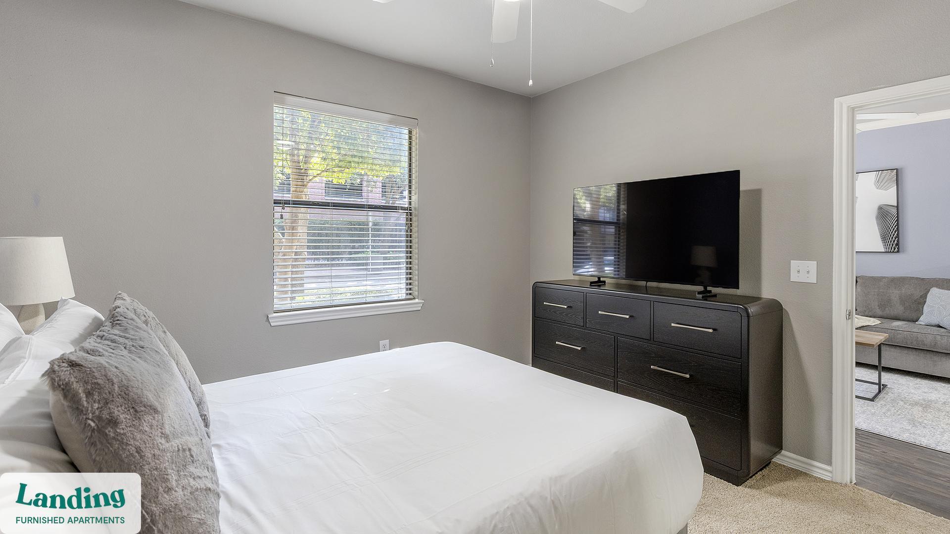 Building Photo - 15777 Quorum Dr