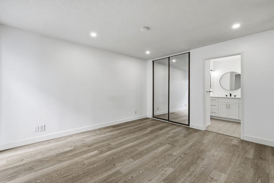 Building Photo - 29105 Thousand Oaks Blvd