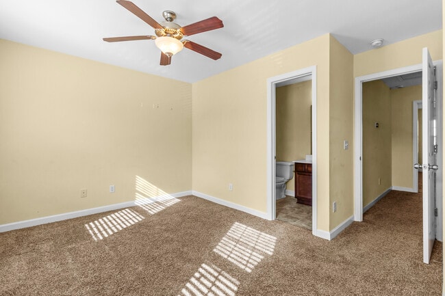 Building Photo - 313 Burley Dr