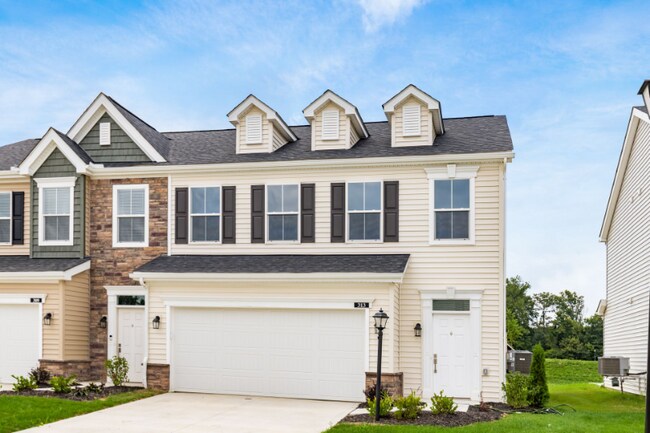 Building Photo - 313 Lenell Lp