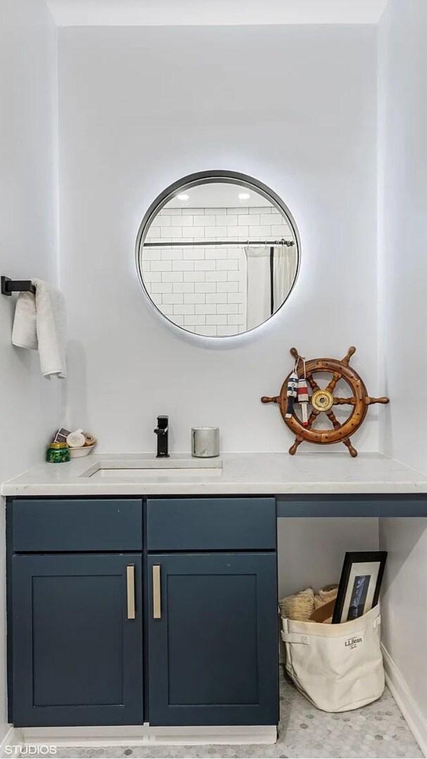 Building Photo - 758 N Larrabee St