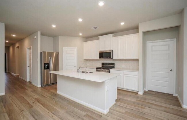 Building Photo - 21607 Blue Sapphire Ct