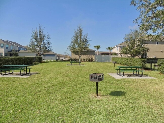 Building Photo - 7153 Summerlake Groves St