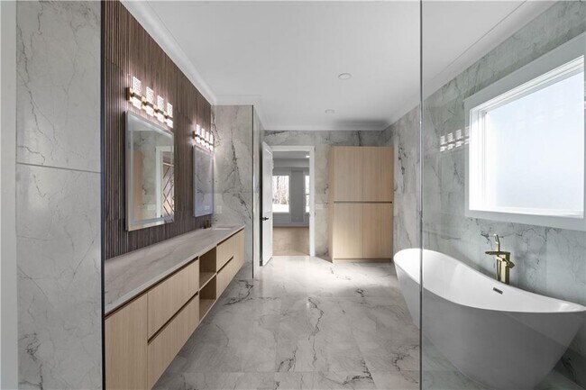 Building Photo - 407 Buford