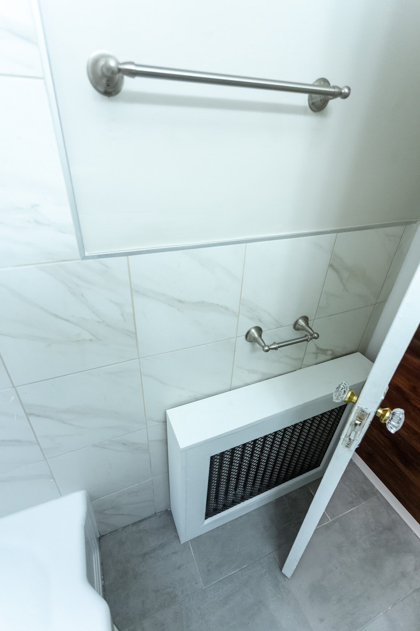 Bathroom - 4215 Dix St NE