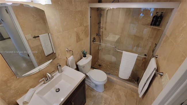Building Photo - 401 Ocean Dr