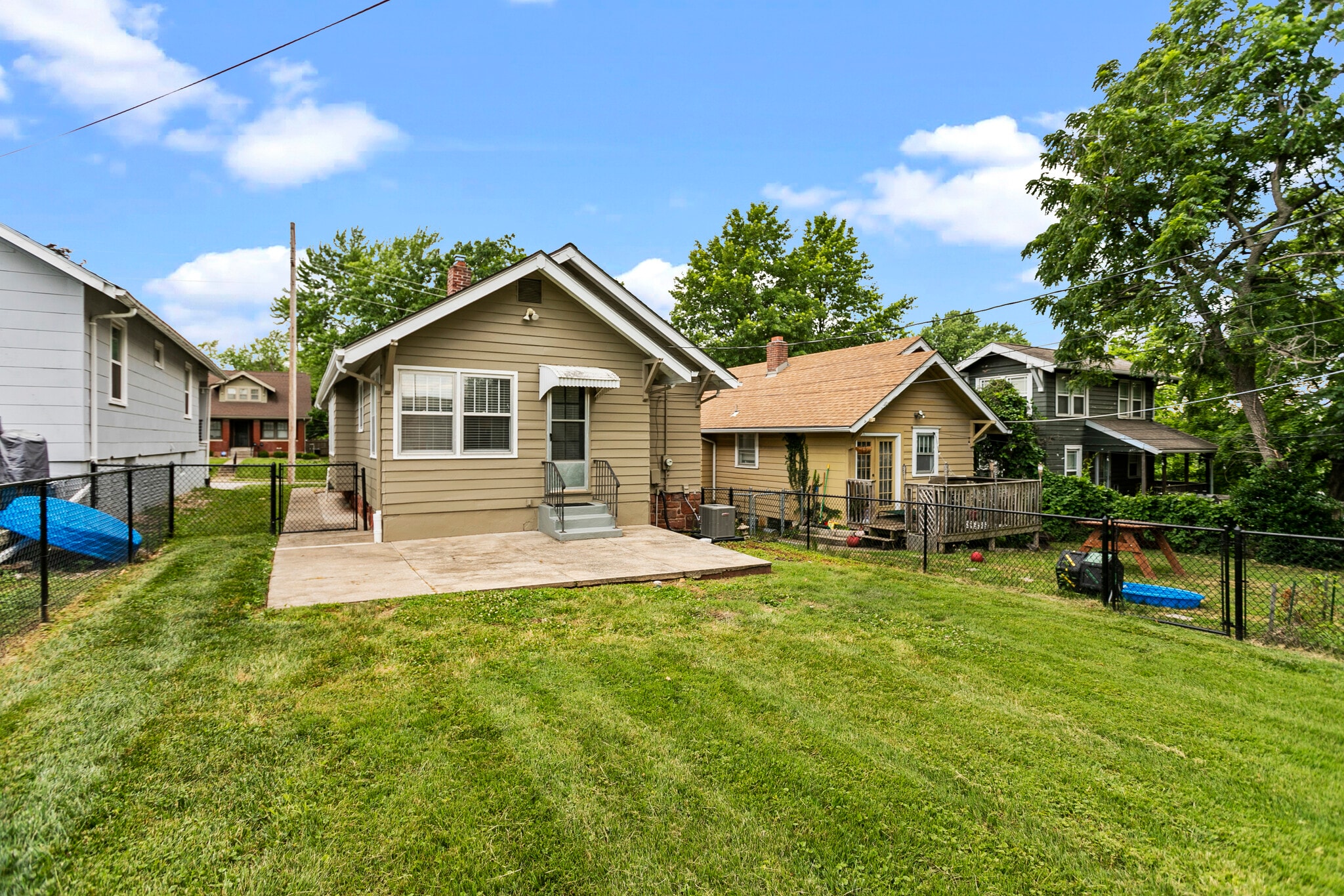 Building Photo - 4105 Adams St