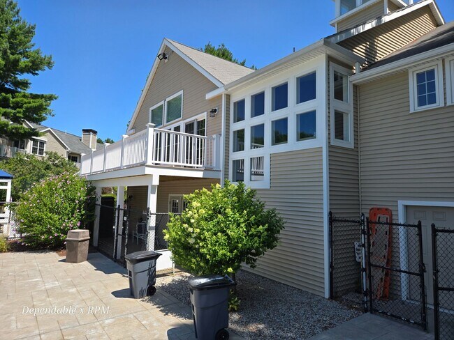 Building Photo - Devon Wood Community 2 Bd 2 Bath Available For Rent Including All Amenities
