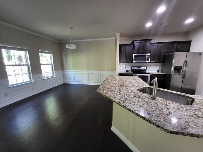 Building Photo - 5716 Westin Cir