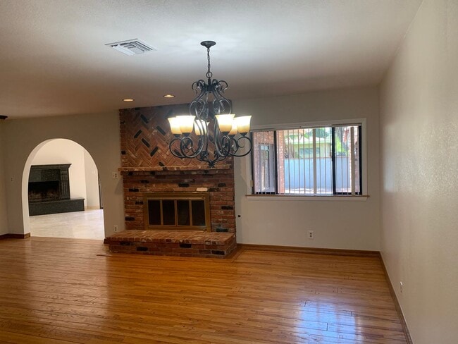 Building Photo - Rare opportunity! 2 Properties Available f...