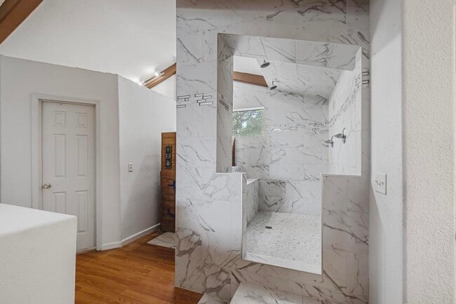 Building Photo - 4811 Soundside Dr