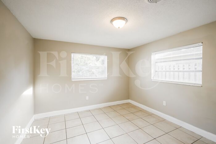 Building Photo - 5978 NW 16th Ct