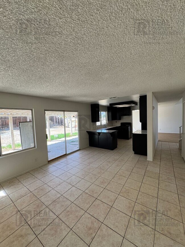 Building Photo - 1330 Wrigley Ln