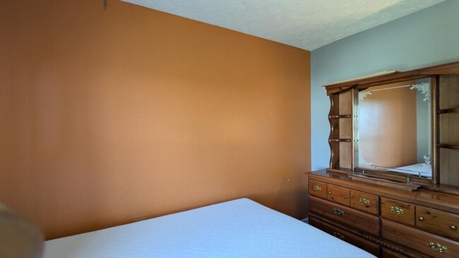 Building Photo - 138 Parkside Dr