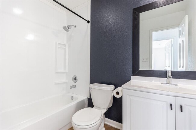 Building Photo - 2012 Balsam Way