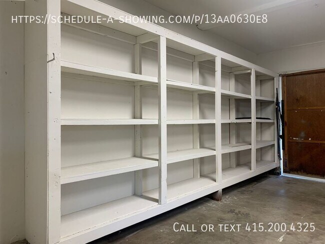 Building Photo - 4840 Minas Dr