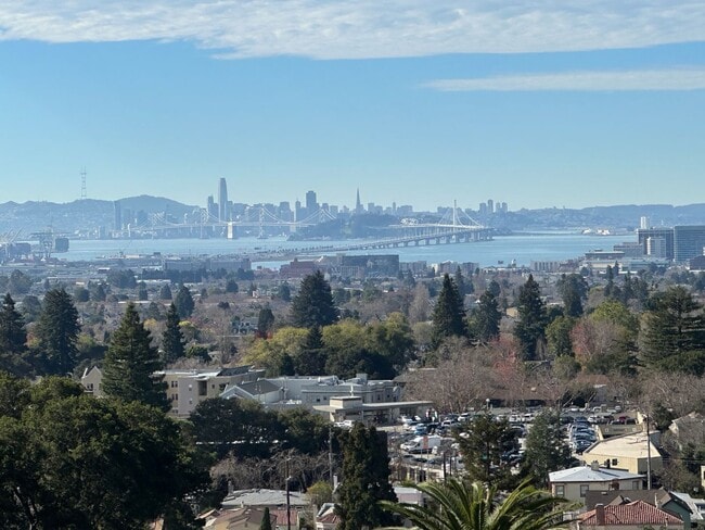 Building Photo - Traditional Six Bedroom Home with Exceptional SF Bay Views with In Law Unit