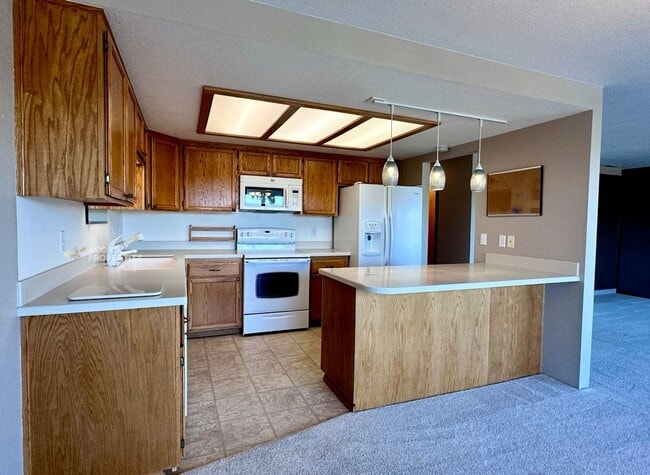 Building Photo - 31080 State Rte 20