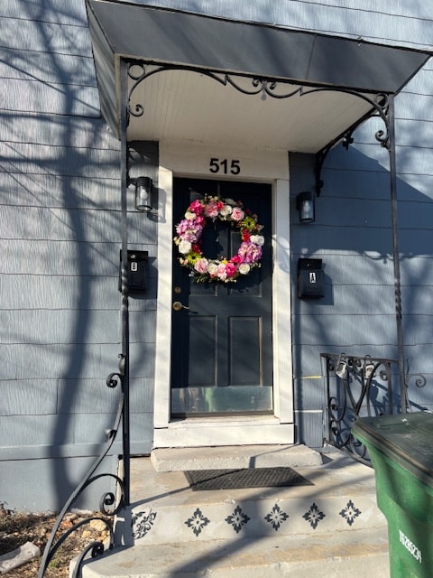 Building Photo - 515 E Evergreen St