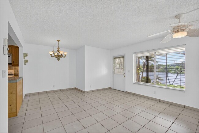 Building Photo - 4992 Sable Pine Cir