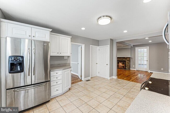 Building Photo - 4236 Florida Ave