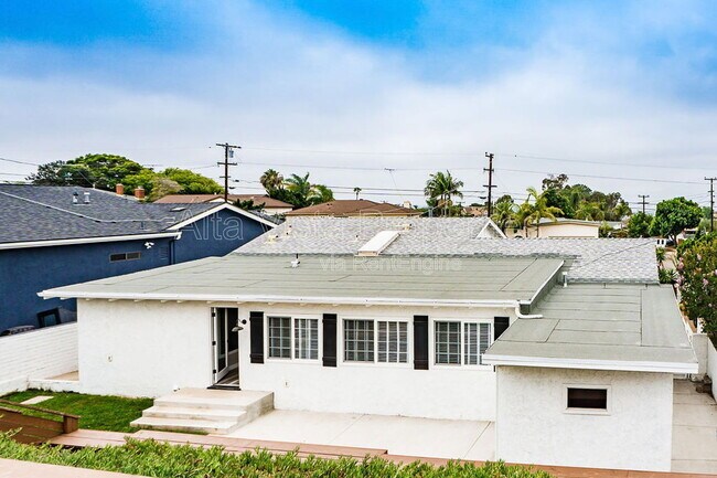 Building Photo - 2127 Burgener Blvd