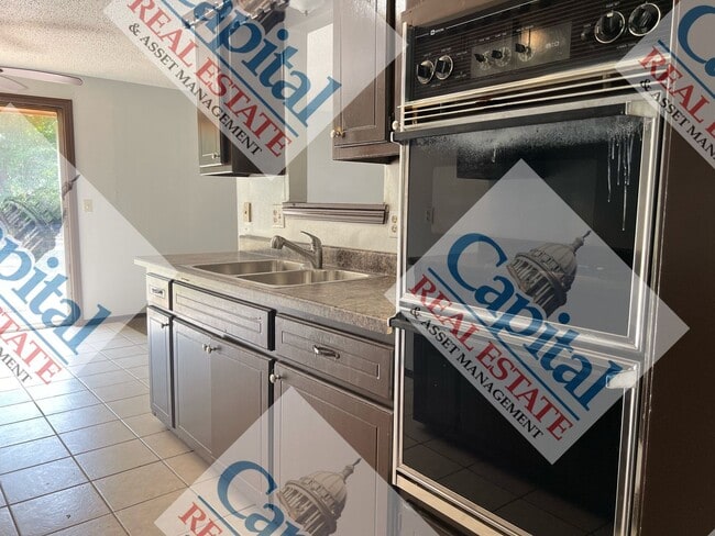 Building Photo - Welcome Home!