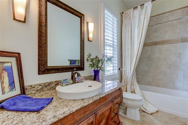 Building Photo - 18605 Avenue Monaco