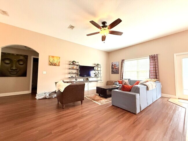 Building Photo - 202 Starfish Rd
