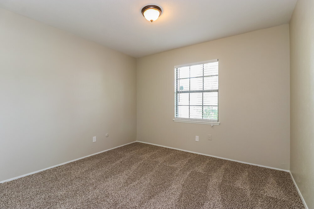 Building Photo - 3805 Bee Tree Ln