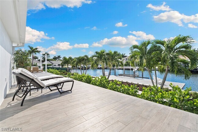 Building Photo - 3737 Crayton Rd