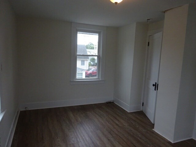 Building Photo - 34 Bayview St