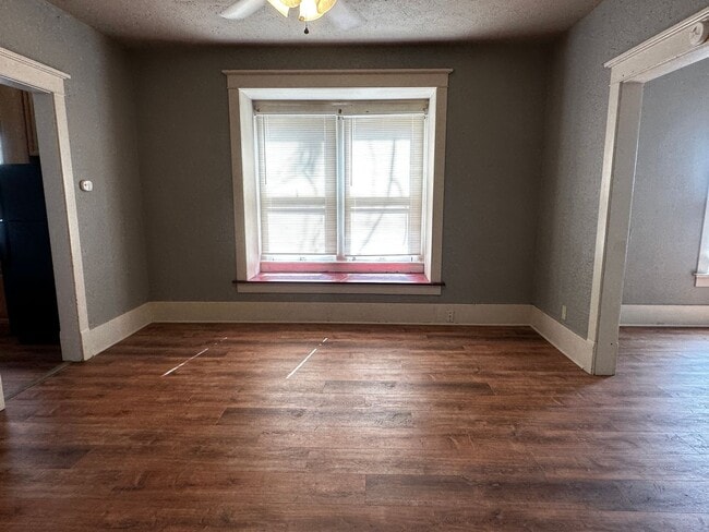 Building Photo - Beautiful 5 Bedroom, 2 Bath in Prime Location Near Campus