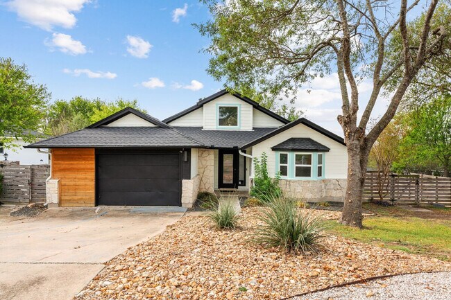 Building Photo - 4901 Howden Cir
