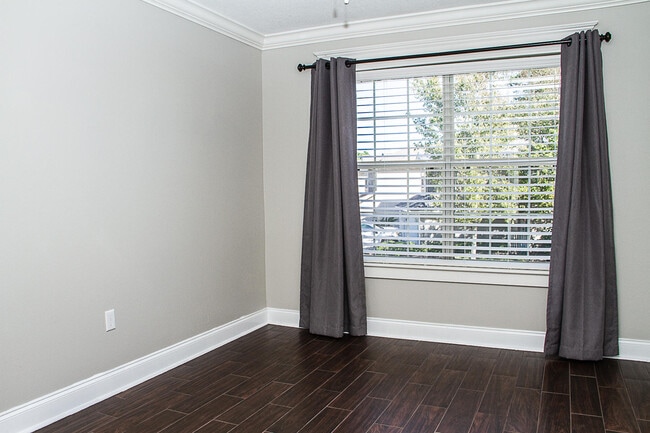 Building Photo - 262 Twin Lakes Ln