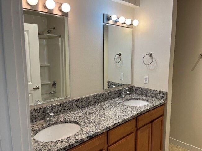 Interior Photo - Kandila Townhomes