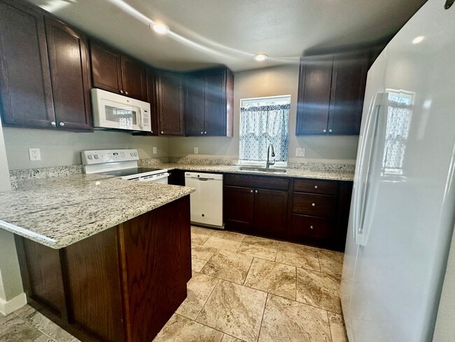 Building Photo - Riverfront Bungalow #9