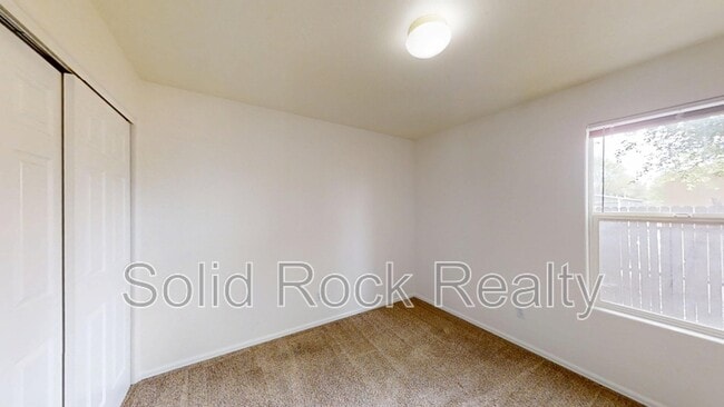 Building Photo - 291 Ellers Grove