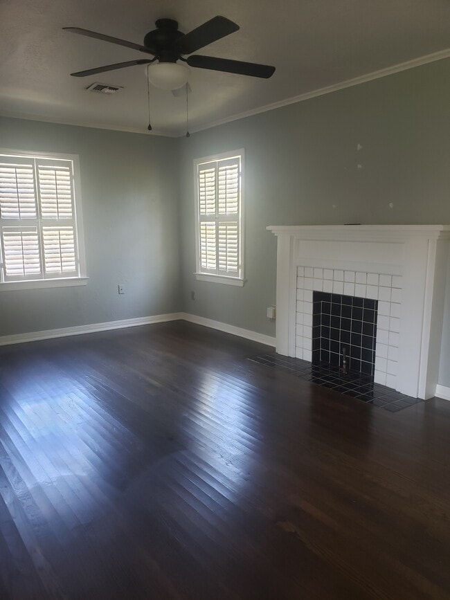 Building Photo - 612 NW 36th Terrace