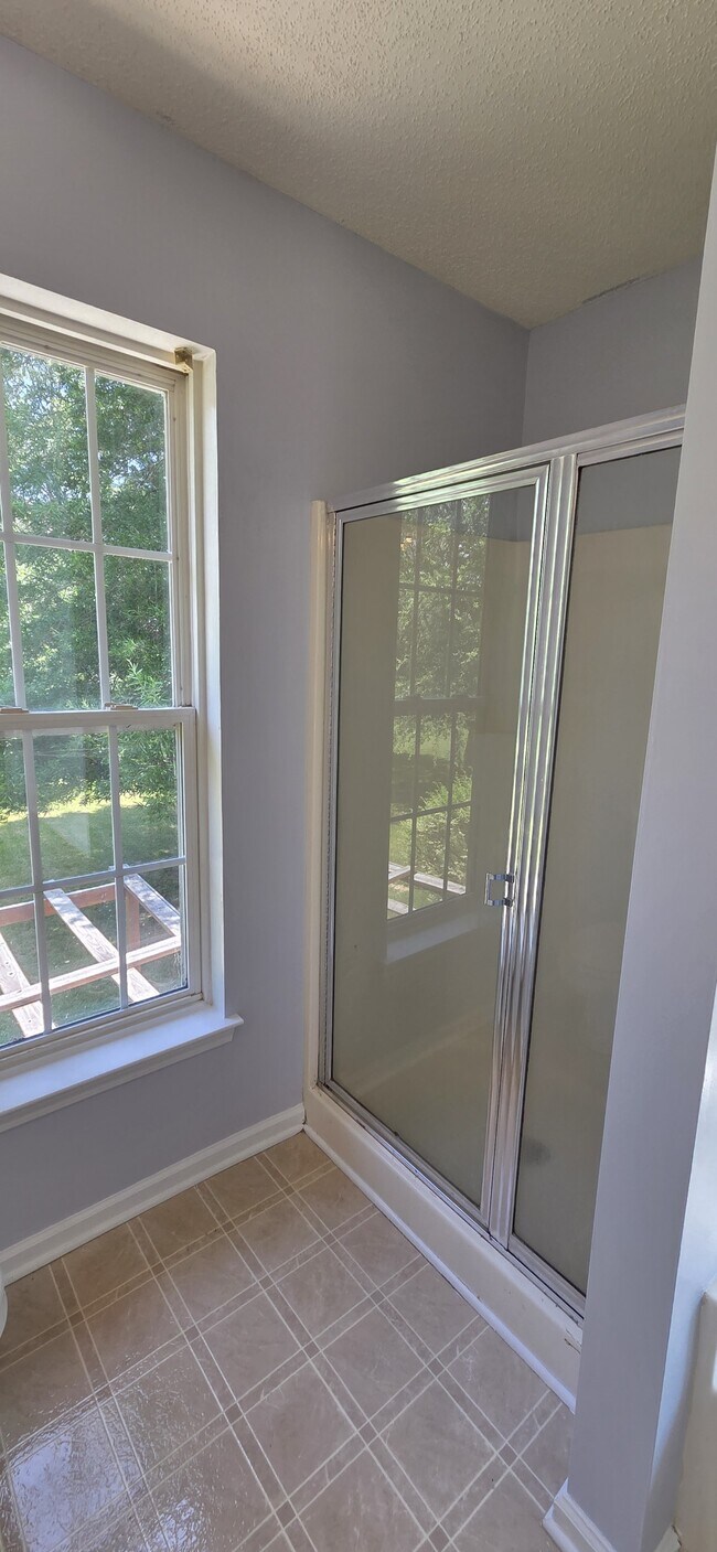 Building Photo - 3508 Selway Dr