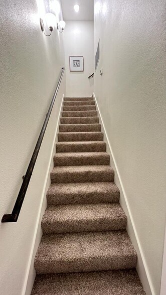 Building Photo - 1813 Emma Naylor Ct