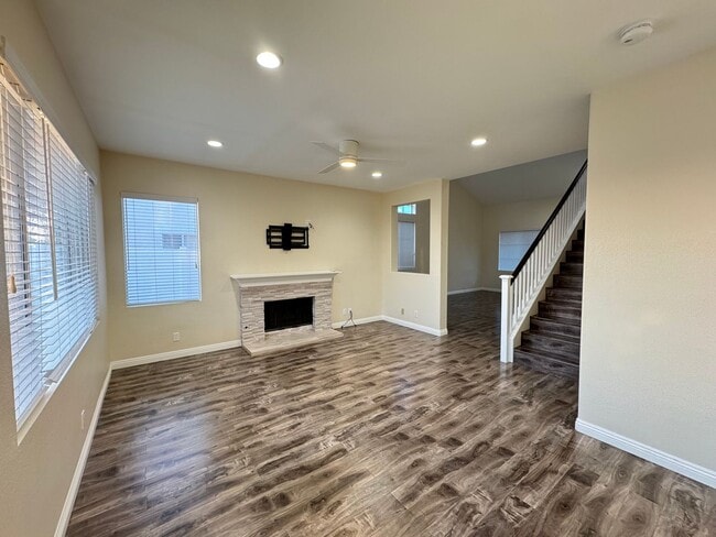 Building Photo - Immaculate 3Bd/2.5Ba Home in Foothill Ranch w/Community Pool, Water Softener and Amazing Location!