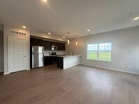 Building Photo - 152 Russ Dr SW