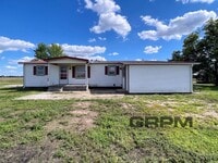 Building Photo - 3 bed 2 bath, full unfinished basement