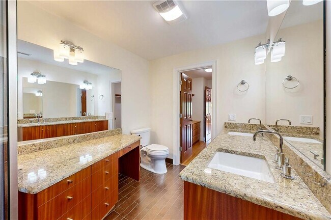 Building Photo - 270 Waterman Street UNIT C